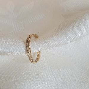 18K Gold Ear Cuff
